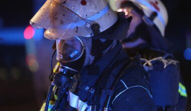 Herford: Zwei Verletzte bei Wohnhausbrand in Lüderitzstraße