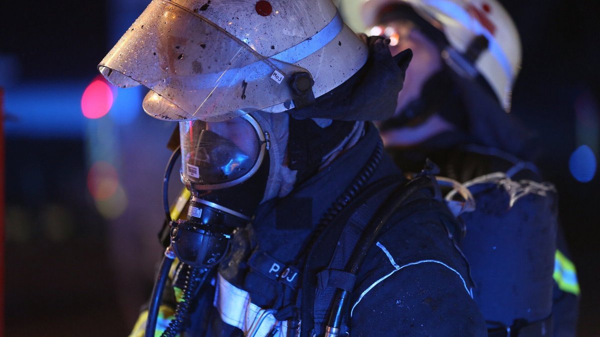 Herford: Zwei Verletzte bei Wohnhausbrand in Lüderitzstraße