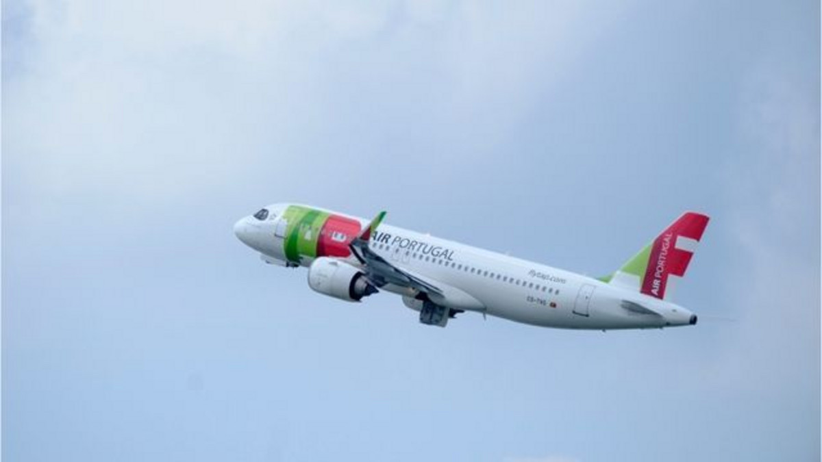 Urlaubsflieger muss zwei Stunden über Deutschland kreisen