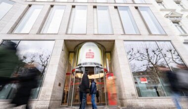 Bonn: Gold aus Sparkasse gestohlen - Panorama