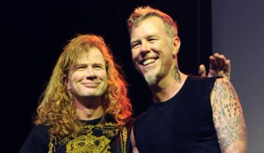 Dave Mustaine von Megadeth (l.) und James Hetfield von Metallica bei einer "Big Four"-Show am 10. Dezember 2011 in San Francisco