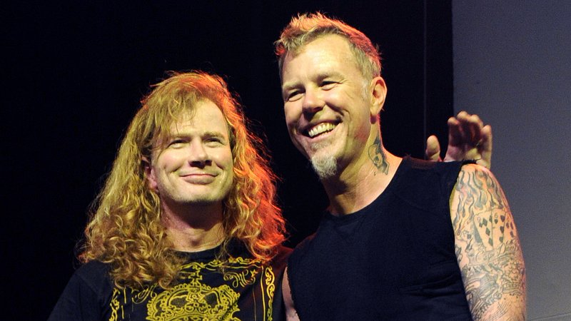 Dave Mustaine von Megadeth (l.) und James Hetfield von Metallica bei einer "Big Four"-Show am 10. Dezember 2011 in San Francisco