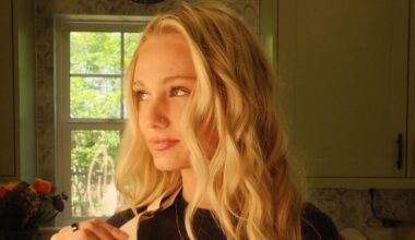 Influencerin Tini Younger: Tattoo erinnert an ihr totes Baby | Unterhaltung