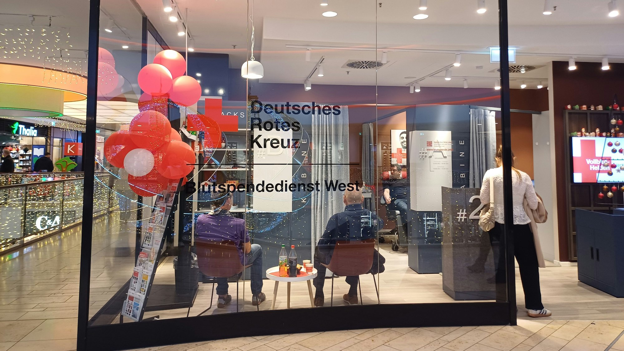 Die Blutspende-Station auf der dritten Etage der Rathaus-Galerie.