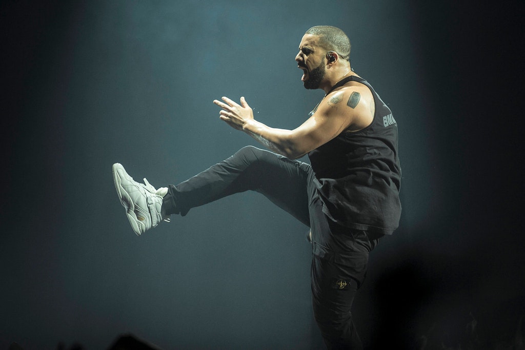 Hat er seine Streaming-Hits im Darknet mit Casino-Geld erkauft?