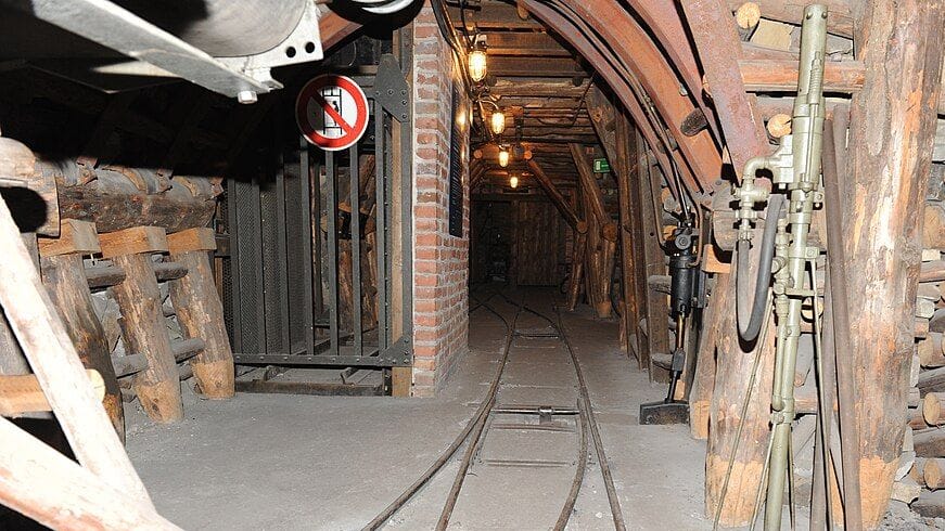 Der Barbarastollen in Köln: Er wurde 1932 angelegt. Der Barbarastollen in Köln: Er wurde 1932 angelegt.