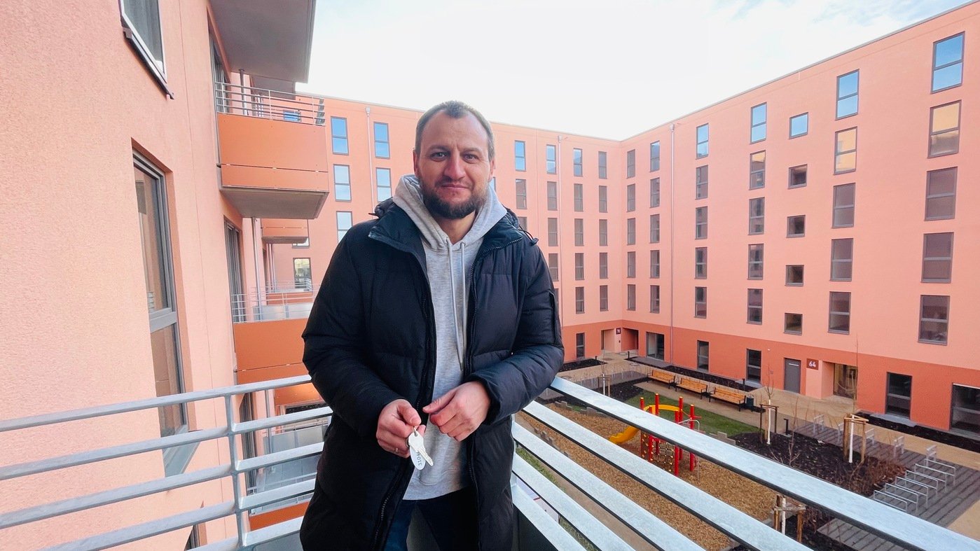 Er ist der Erste von 10.000 neuen Bewohnern