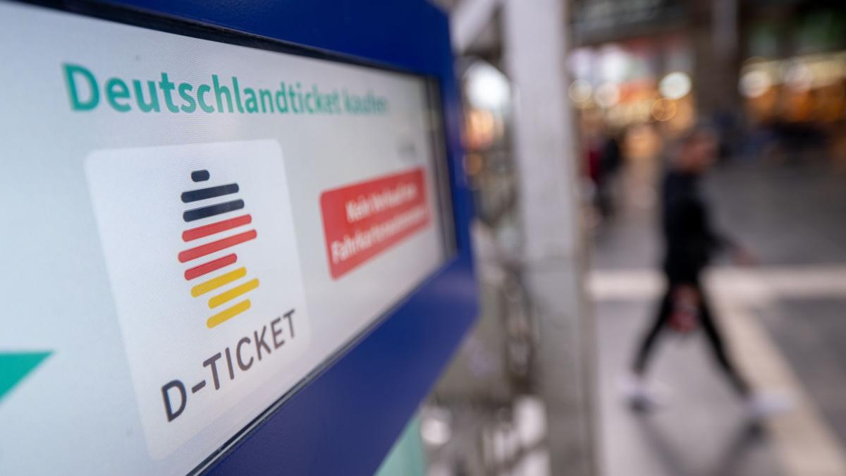 Preise ÖPNV Karlsruhe - löst das Deutschlandticket die KVV-Monatskarten ab?