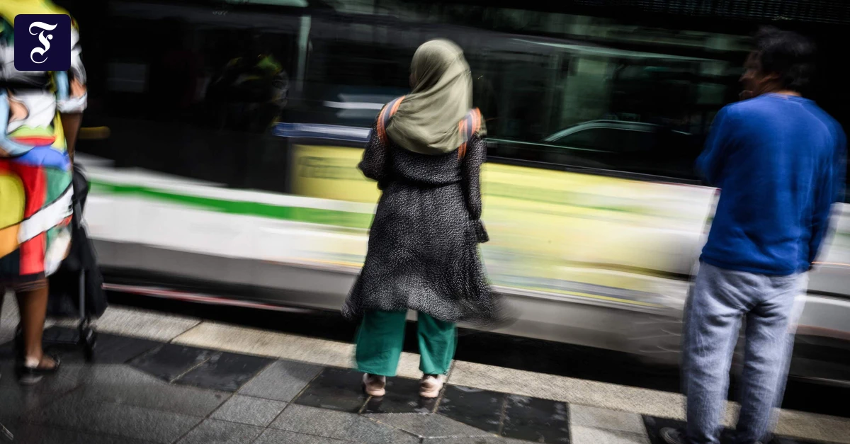 Jacques Lang fordert Arabischunterricht in Frankreich