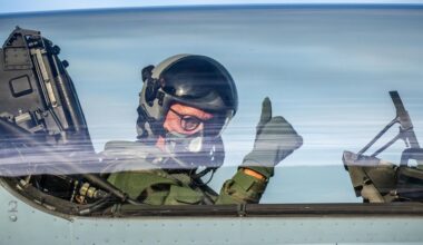 Daumen hoch, auch für 2026? Friedrich Merz, damals noch CDU-Bundesvorsitzender, als Passagier an Bord eines Eurofighters im Juni 2024