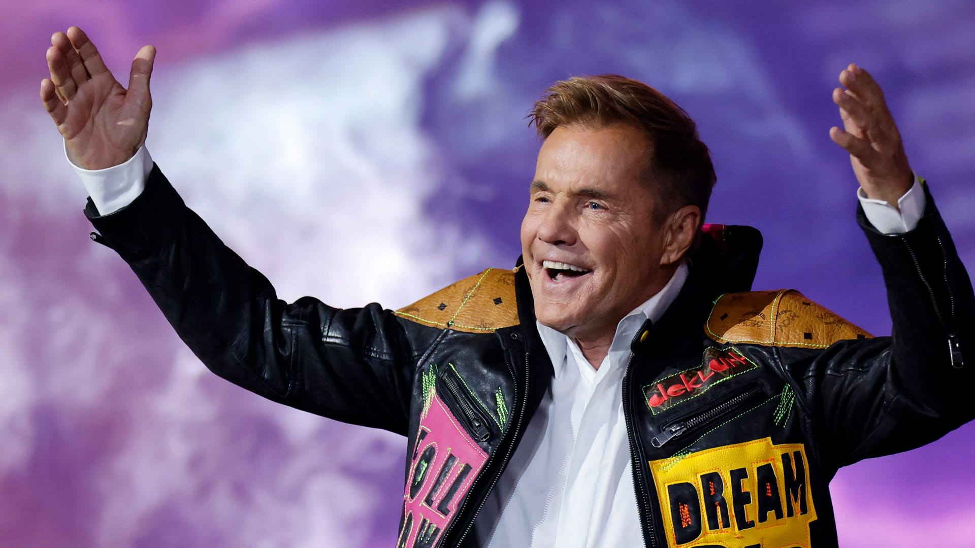 Dieter Bohlen: Er lebt mit seiner Freundin Carina in dem Ort im Kreis Harburg.