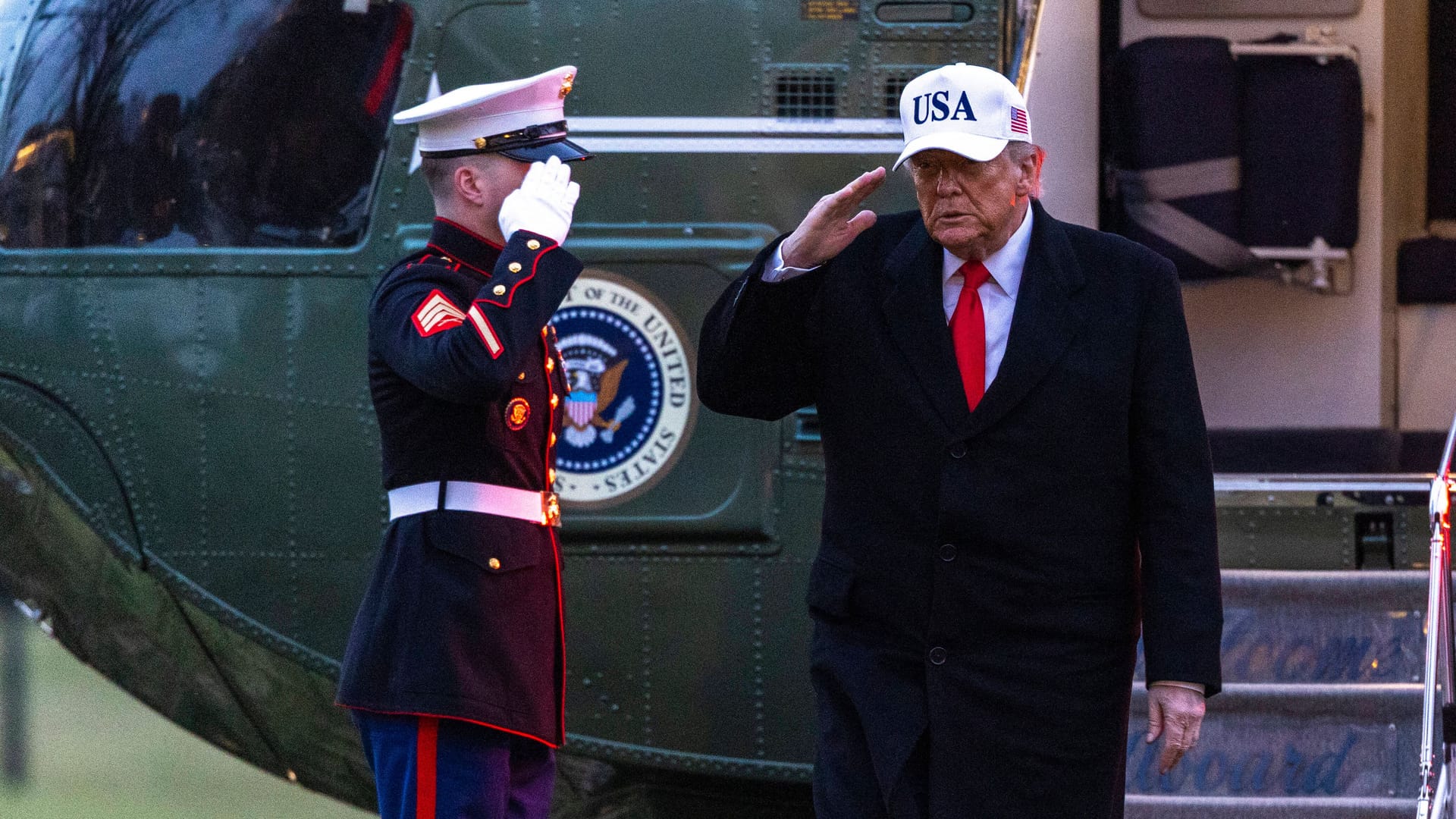 Donald Trump (Archivbild): Die USA haben begonnen, Soldaten aus einer Militärbasis in Katar abzuziehen.