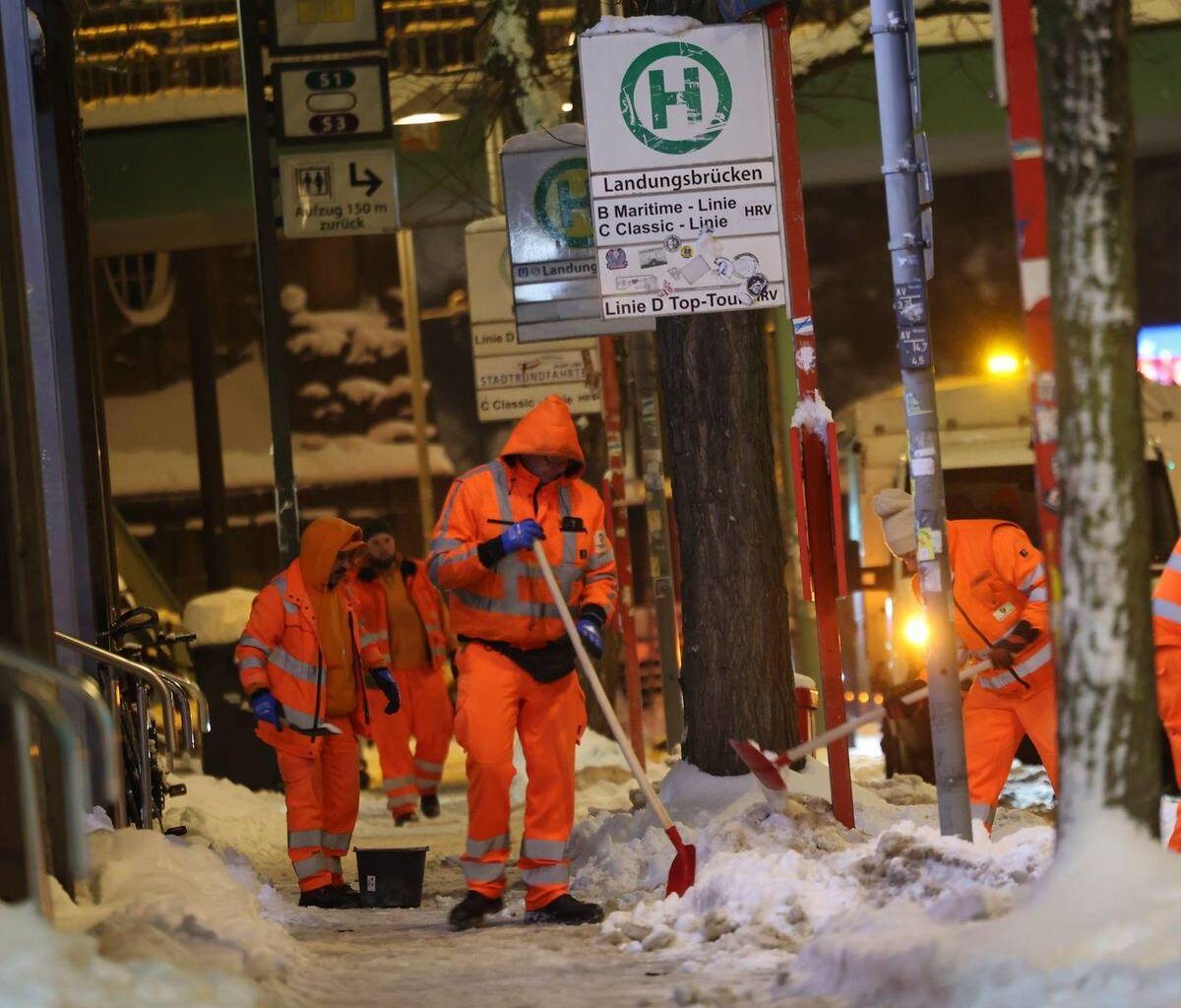 Bahn stellt Fernverkehr im Norden wegen Schneesturms ein