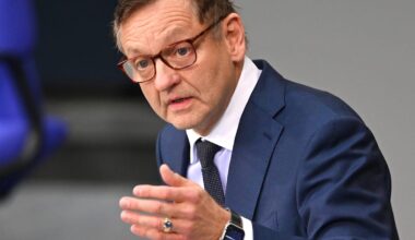 Reparationszahlung: „Wer zuletzt lacht, lacht am besten“ – AfD-Politiker fordert 1,3 Billionen Euro von Polen