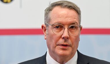 Ministerpräsident Schweitzer kritisiert Ministerin Reiche: „Höre ständig ihre private Meinung“