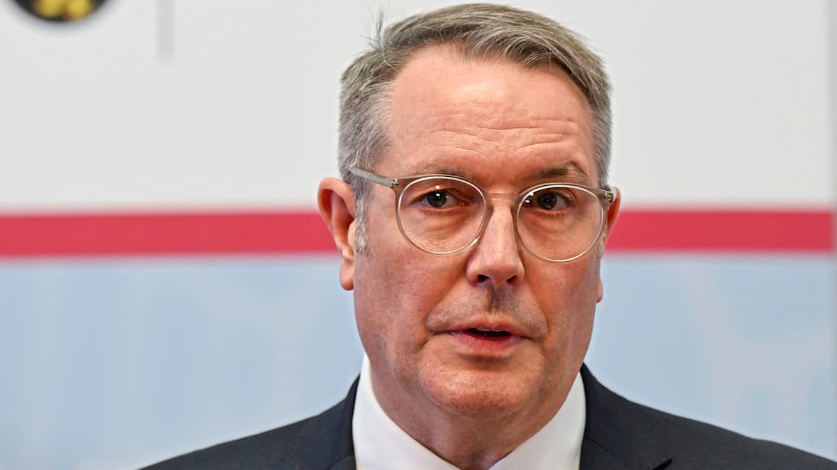 Ministerpräsident Schweitzer kritisiert Ministerin Reiche: „Höre ständig ihre private Meinung“