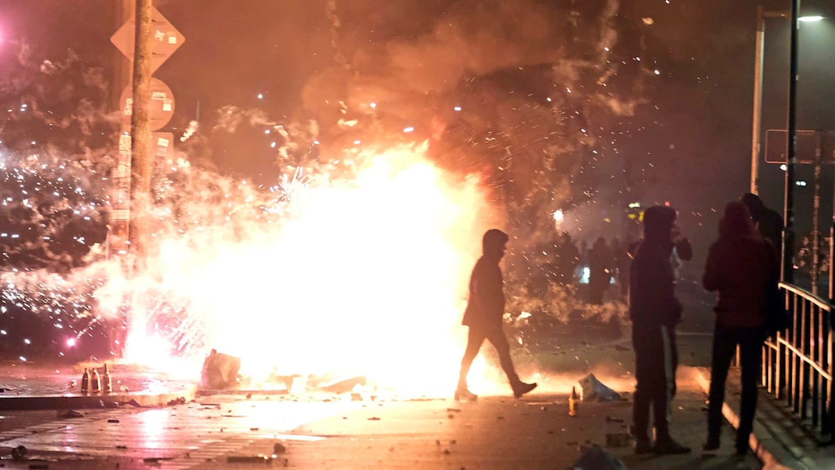 Silvester: Mehrere Tote, Amputationen, Angriffe auf Polizei – Deutschland erlebt Nacht beispielloser Gewalt