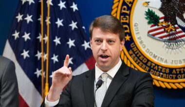 „Märtyrer-Operation“ – FBI nimmt 18-jährigen IS-Sympathisanten wegen Anschlagsplänen fest - WELT