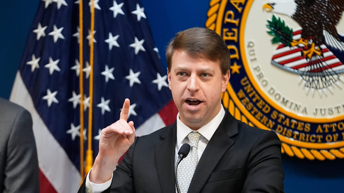 „Märtyrer-Operation“ – FBI nimmt 18-jährigen IS-Sympathisanten wegen Anschlagsplänen fest - WELT