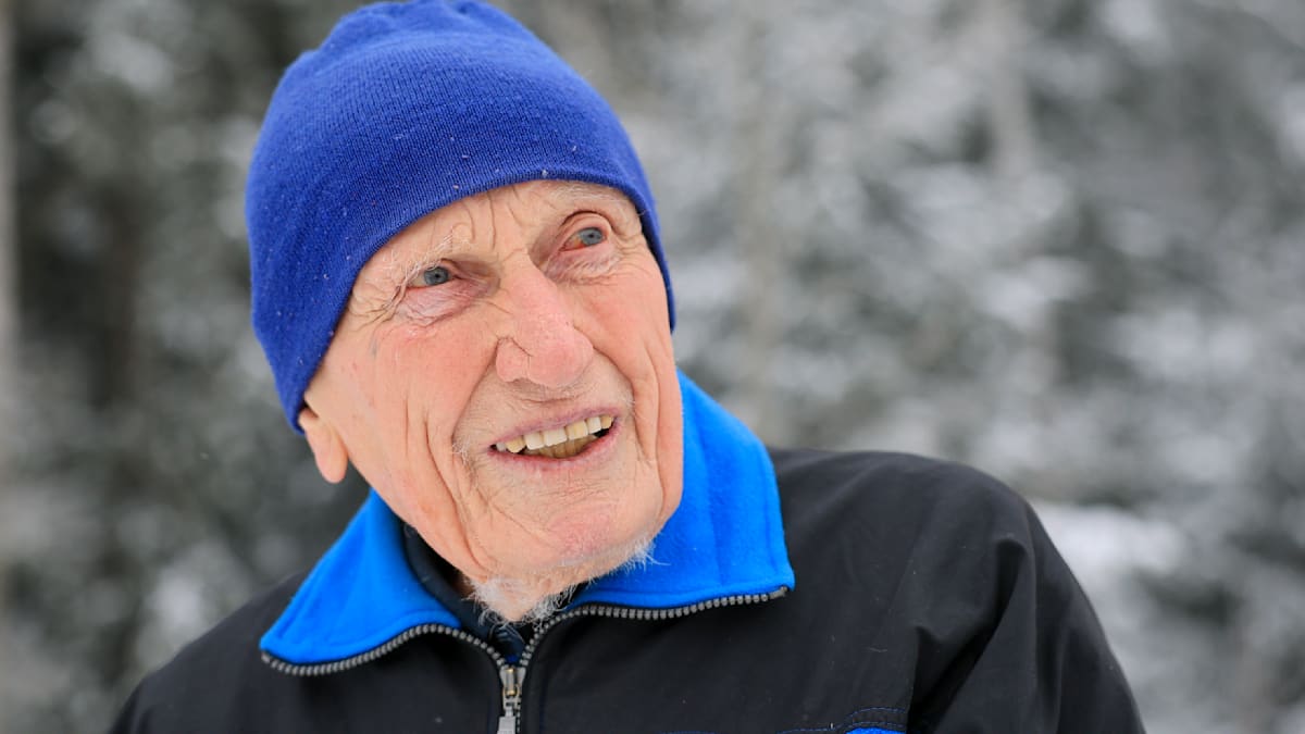 Sachsen im Winter: Warum ein 96-Jähriger Langlauf-Fan wegen der Kammloipe im Erzgebirge um 4 Uhr früh aufsteht