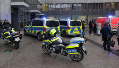 Düsseldorf: 25 Personen prügeln sich auf Gerichtsflur – Prozess muss unterbrochen werden