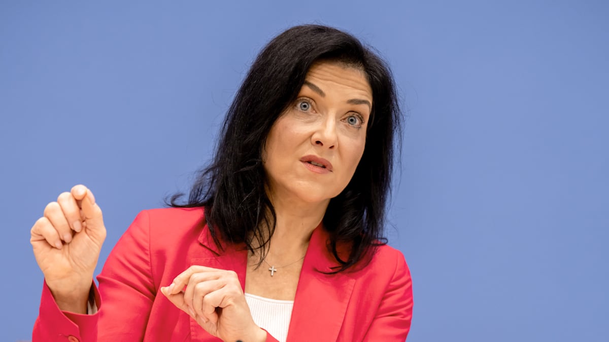 Wirtschaftsbericht 2026: „CDU konzentriert sich darauf, Arbeitnehmer zu beleidigen“– Grüne zweifeln an Kurs der Regierung