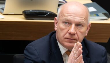 Spiegelglattes Berlin: Wegner kassiert Spott für Streusalz-Vorstoß – „Wirklich mit seinem Latein am Ende“