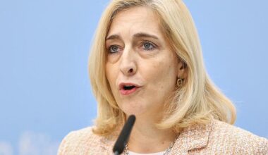 Extremwetter: Warken warnt vor