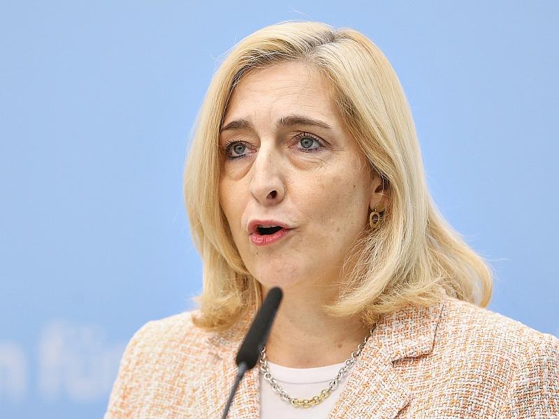 Extremwetter: Warken warnt vor