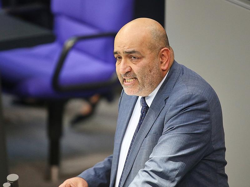 Nouripour will von Merz mehr Solidarität mit Demonstranten im Iran