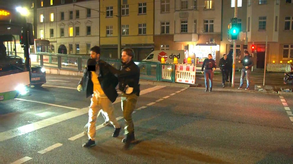 Zwei der Verdächtigen waren am Donnerstagabend in einer U-Bahn festgenommen worden
