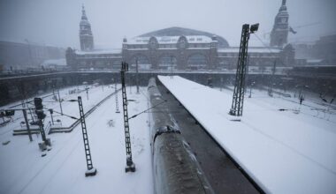 Wegen Sturmtief „Elli“: Bahn im Norden fährt erst am Samstag wieder | Regional