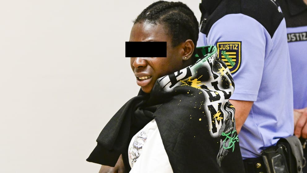 Precious O. (25) gehört zum Lovescamming-Netzwerk. Sie verdiente an der Liebesabzocke, trug den Spitznamen „Gangster Doll“