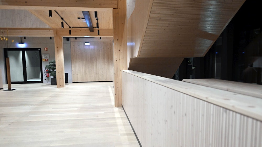 Holz ist überall präsent im Woodstocx in Oberhaching. Das verrät allein schon der Name.