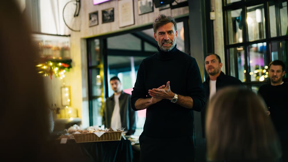 Jürgen Klopp sagte beim großen Mannschaftsabend ein paar Begrüßungsworte