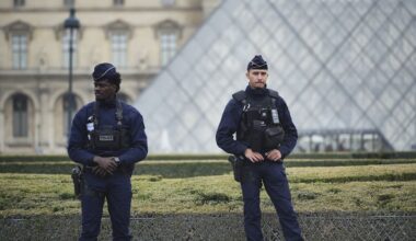 Dubiose Spione und ein verdächtiges Foto: Riesen-Schmu um Louvre-Coup? | News