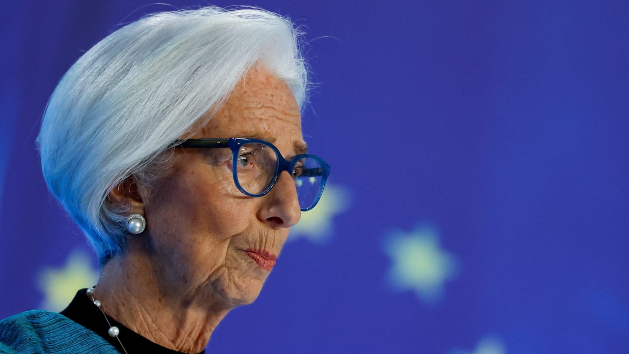 EZB: 726.000 Euro! Bericht enthüllt „inoffizielles“ Mega-Gehalt von Lagarde | Politik