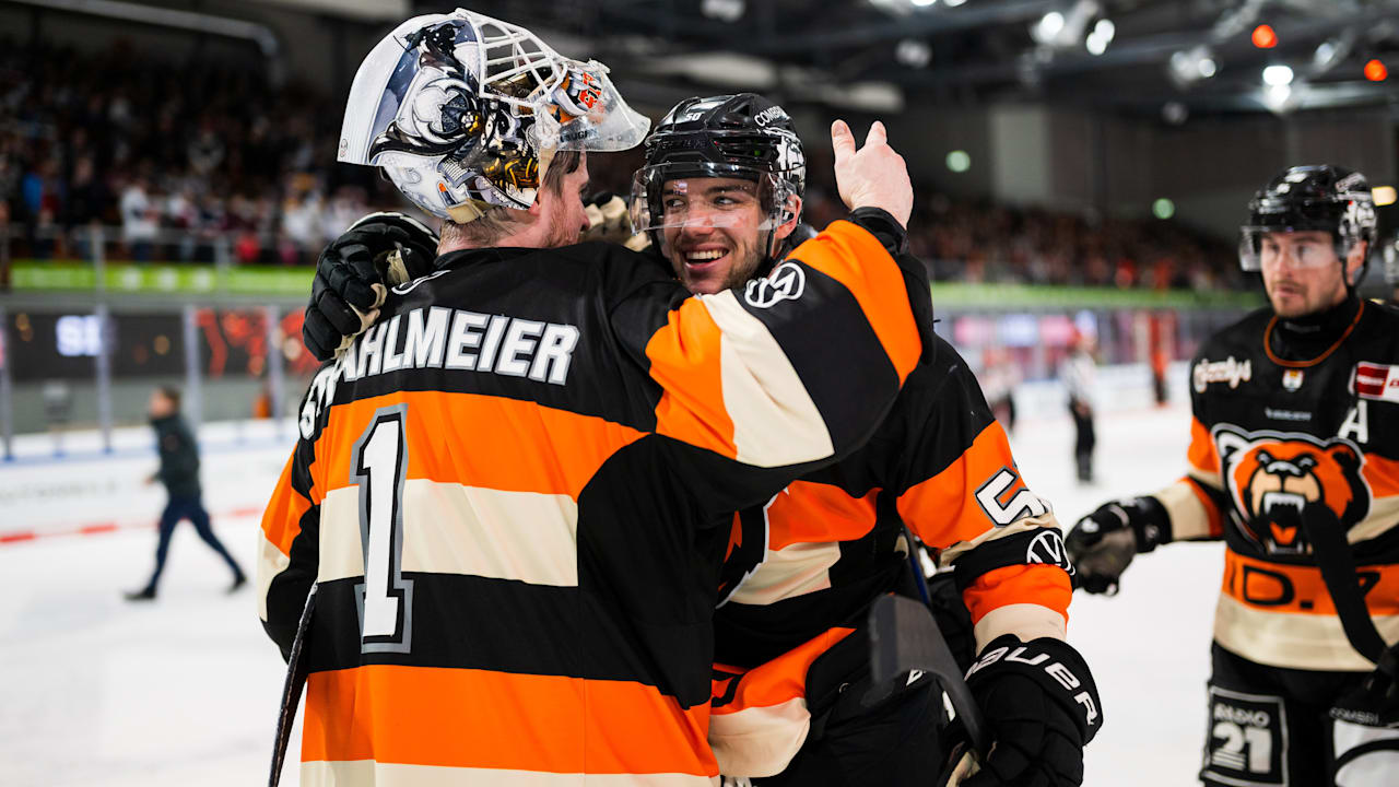 Eishockey: Deutscher Goalie schreibt Geschichte | Sport
