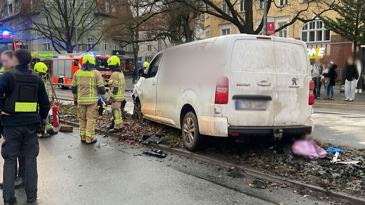 Schwerverletzter nach Zusammenstoß in Berlin-Zehlendorf