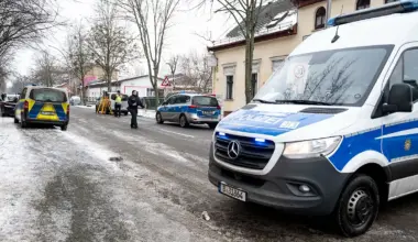 Einsatz der Berliner Polizei nach Tötungsdelikt in Berlin-Weißensee.