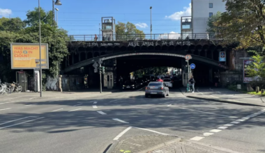 Deutsche Bahn erneuert Eisenbahnbrücken - Radio Köln