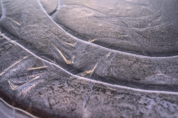 Betreten zugefrorener Gewässer lebensgefährlich: Stadtverwaltung warnt vor Gefahren am Maschsee und anderen Gewässern