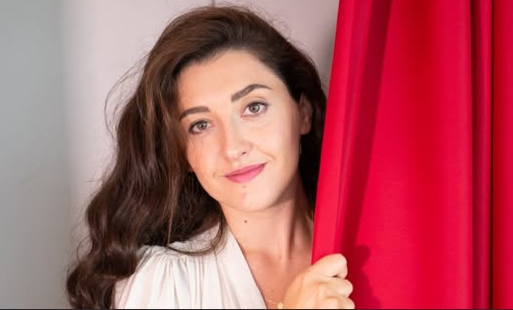 Die Sopranistin Elbenita Kajtazi debütiert in Hamburg und Berlin