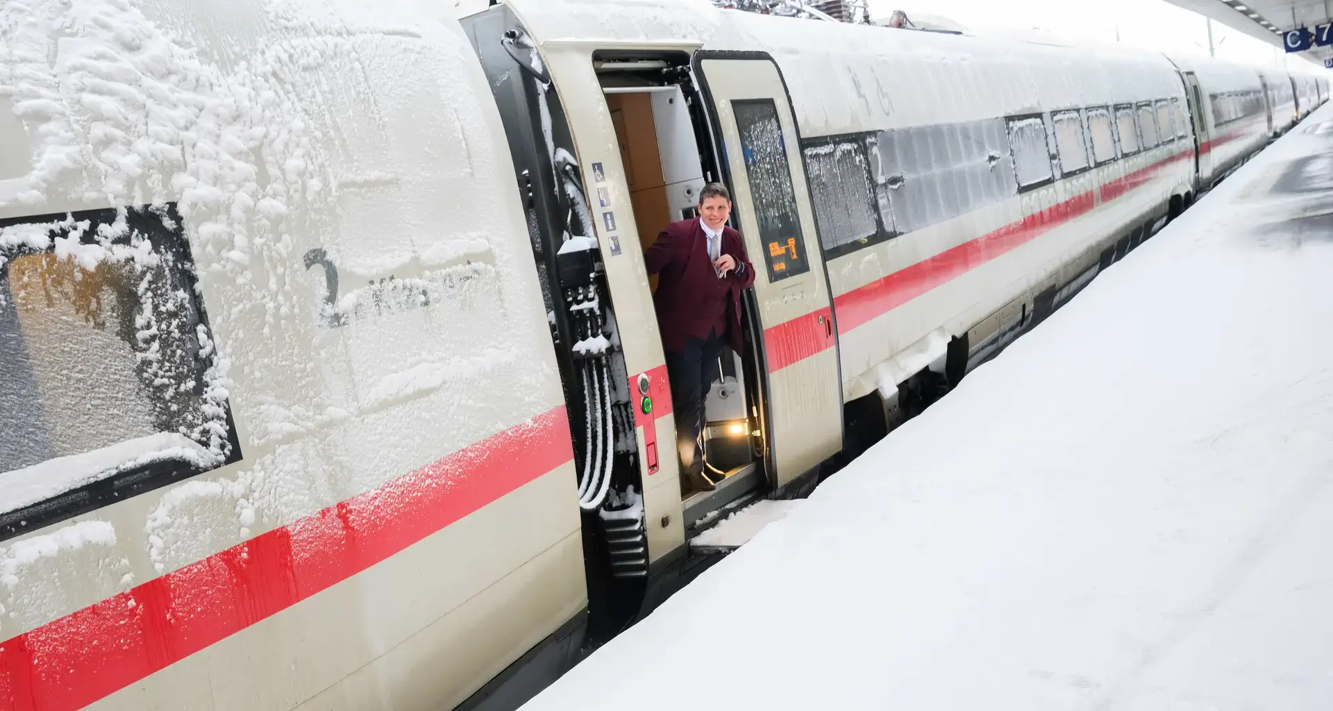 Liveticker zum Sturm: "Elli" bringt Niedersachsen Glatteis und Schneesturm
