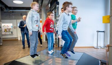 Innovative Energy Floors in der Junior Uni sollen Energie erlebbar machen - blickfeld