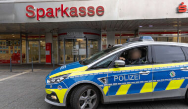 Nach Raub-Coup: Sparkasse in Gelsenkirchen öffnet wieder | Regional