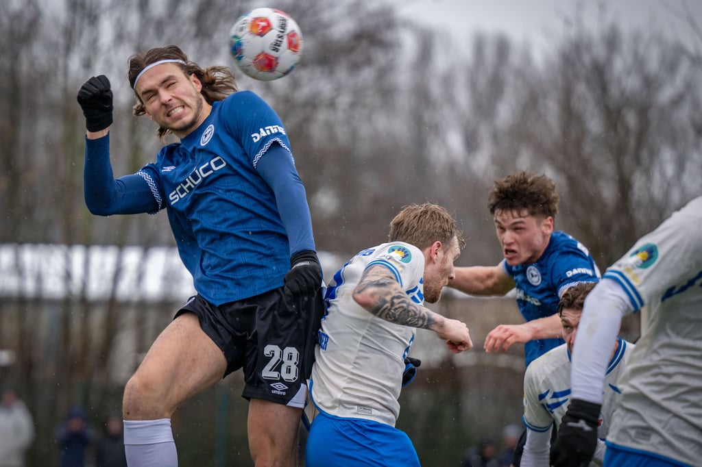 Später Arminia-Sieg im Härtetest