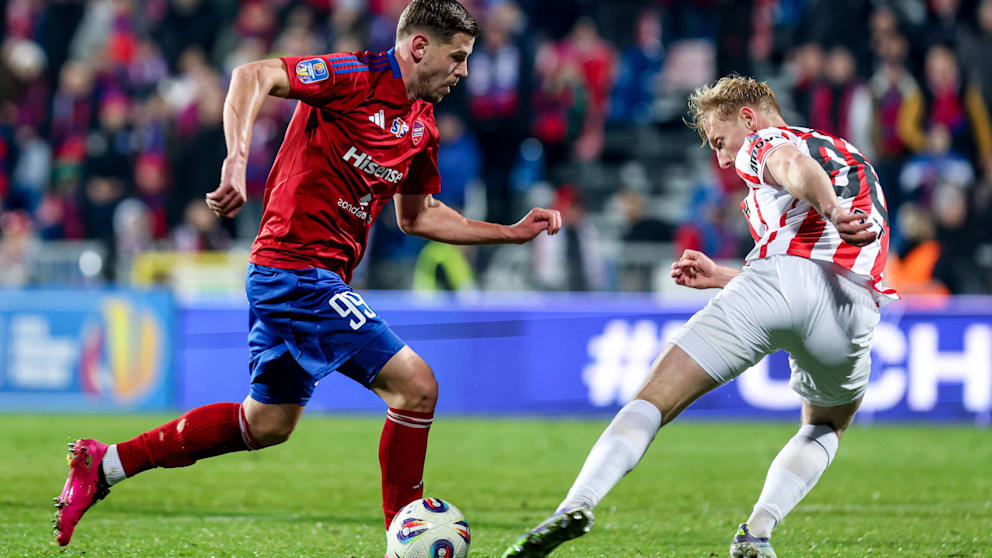 Auch im Trikot von Polens Erstligisten Raków Czestochowa ist Imad Rondic (l.) bislang noch torlos