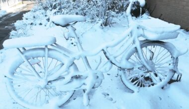 Fahrrad im Schnee
