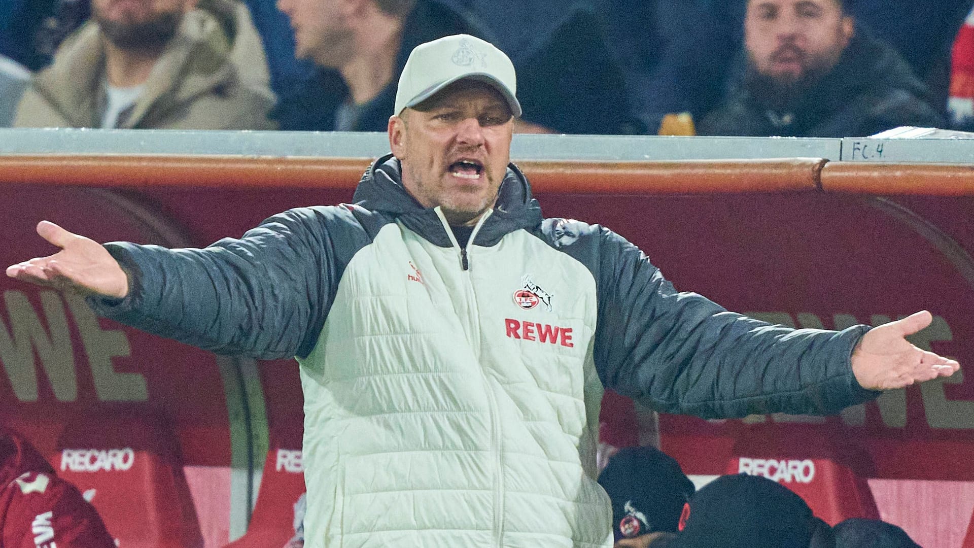 FC-Trainer Lukas Kwasniok am Mittwochabend in Köln (Archivfoto): Kippt die Stimmung in seinem Kader?